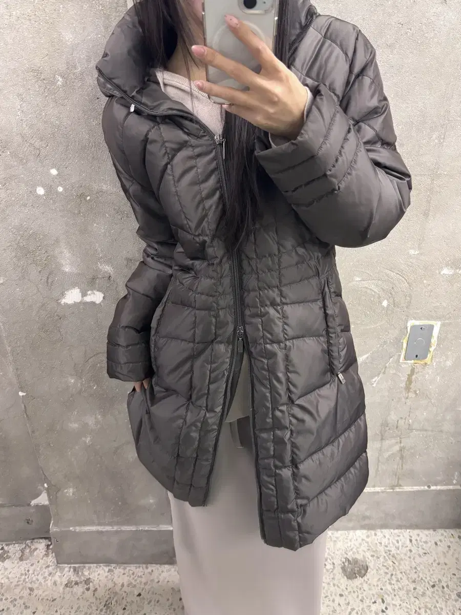 Moncler 몽클레어 그레이 롱 다운자켓